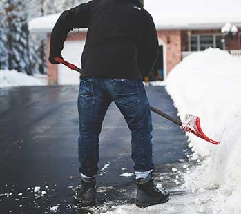 Driveway-Snow-Shoveling-Snow-Removal-Service-Richmond-Hill---Snow-&-Ice-Removal