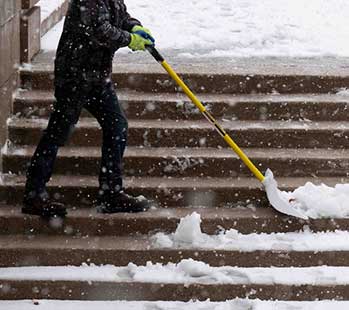 Stairs-Snow-Shoveling-Stairs-Snow-Removal